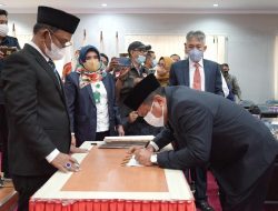 Perdana, Gubernur Sulteng Rotasi Kepala Dinas-Badan