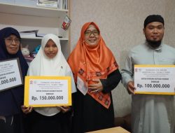 Tiga Yayasan Pendidikan Dapat Bantuan dari Fraksi PKS DPRD Sulteng
