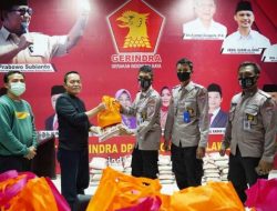 Fraksi Gerindra DPRD Sulteng Bagikan Paket Ramadan