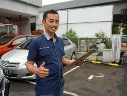 Pelanggan Trade In Toyota Trust Berhasil Dapatkan Hadiah Umrah