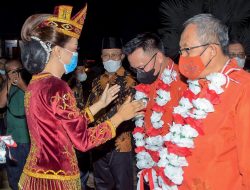 Terima Penghargaan dari Gubernur Sulteng, Realisasi Investasi Morut Mencapai Rp 11,07 triliun