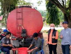 Ramadhan Berbagi, Ketua DPRD Morut Salurkan 1.000 Paket Sembako