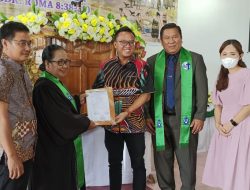 Lewat Pokir Melky, Bupati Delis Serahkan Bantuan Pembangunan Gedung Serba Guna Jemaat Eklesia Kolonodale