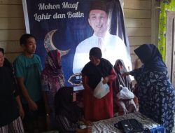 Antusias Warga Terima Sembako Dari Relawan WHS