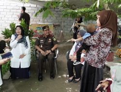 Perangi Stunting, Kajati Sulteng Santuni Balita di Kota Palu