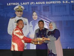 Alimuddin Paada Hadiri Pisah Sambut Komandan Lanal Palu