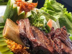 Menu Penyetan Iga Bacem Hadir Di Hotel Santika Palu