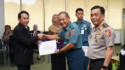 Terima Sertifikat KPPD, Mohamad Irwan Makin Berkualitas