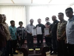 Pemkab Sigi Teken NPHD dengan KPU dan Bawaslu