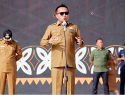 Pimpin Apel Perdana, Bupati Morut Bagikan Bantuan Sepeda Motor ke Puskesmas Berprestasi