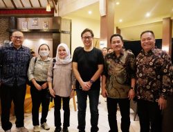 Ketua Komisi IV DPRD Sulteng Makan Malam Bersama Menteri Kesehatan