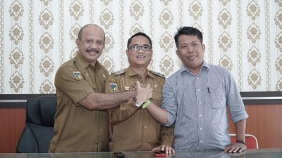 Truk Pengangkut Pasir Basah