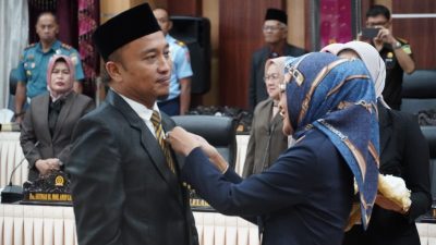 Fadli Resmi Gantikan Muslih di DPRD Sulteng