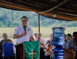 Turun ke sawah di Undoro, Bupati Delis Ungkap Komitmennya untuk Asuransikan Sawah Para Petani