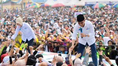 Puluhan Ribu Pendukung Penuhi Kampanye Akbar Anwar-Reny di Luwuk