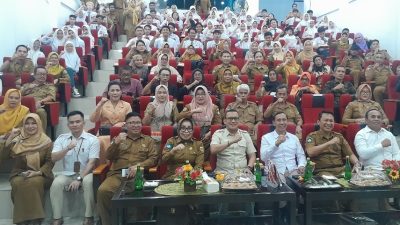 Menteri P2MI Kunjungi SMKN 2 Palu, Dukung Program Magang Internasional