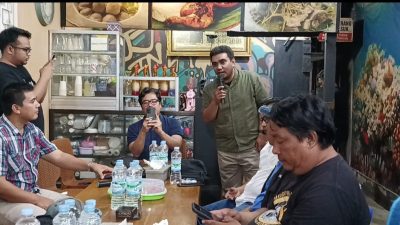 Asisten CSR PT ANA, Ade Sunarto, dalam diskusi terbatas bersama media di Morowali Utara