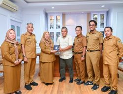 Pemprov Sulteng Terima Bantuan 100 Al-Qur’an, Siap Disalurkan ke Masjid-Masjid