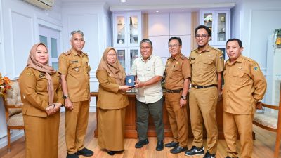 Pemprov Sulteng Terima Bantuan 100 Al-Qur’an, Siap Disalurkan ke Masjid-Masjid
