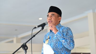 Upacara Hardiknas 2025, Gubernur Sulteng: Pendidikan Adalah Hak Asasi, Bukan Sekadar Wacana