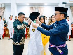 Bupati Delis kukuhkan Paskibraka Morut Yang Akan Bertugas Pada Upacara HUT Kemerdekaan RI