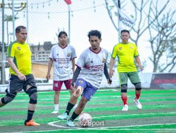 Jurnalis Palu FC dan Binmas Polda Sulteng Adu Seru di Lapangan Mini Soccer