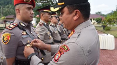 Kapolres Morowali Utara Pimpin Sertijab dua Pejabat Utama dan Dua Kapolsek