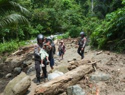 Pemprov Sulteng Kerahkan Alat Berat dan Siapkan Posko Bencana Banjir di Donggala