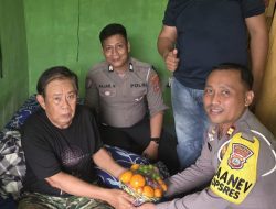 Polres Morowali Utara Jenguk Wartawan Korban Laka Lantas, Wujud Sinergi Polri dan Media