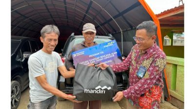 Aksi Cepat Tanggap, Bank Mandiri Salurkan Bantuan ke Masyarakat Terdampak Banjir Majalaya