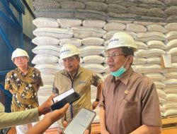 Longki Djanggola Pastikan Stok Beras Aman dan Serapan Panen Petani Lancar