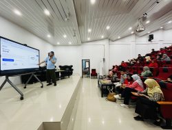 SMKN 2 Palu Siapkan Guru Hadapi Era Digital Lewat In House Training