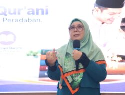 Bunda Wiwik Tekankan Keteladanan Orang Tua dalam Parenting Keluarga di Al-Fahmi Palu
