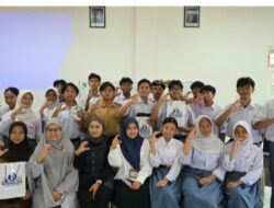 Semarak Dies Natalis ke-72 UM: Program “Doktor Menginspirasi” Di SMA Al Azhar Mandiri Palu